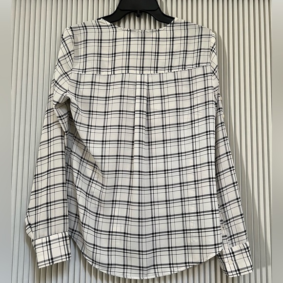 Express Plaid Gathered V-neck Blouse - Picture 2 of 6